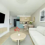 Polanki Aqua Stylowy Z Basenem By Renters *