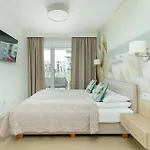 Daire Polanki Aqua Stylowy Z Basenem By Renters *