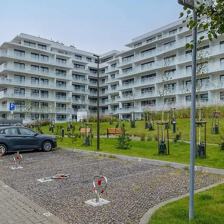 Polanki Aqua Stylowy 300 M Od Plazy By Renters * Kolobrzeg