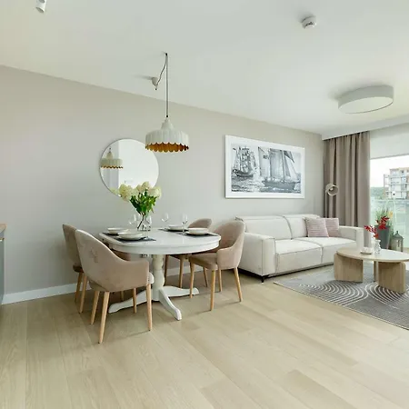 Polanki Aqua Stylowy Z Basenem By Renters Apartament