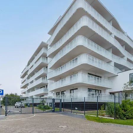 Polanki Aqua Stylowy Z Basenem By Renters Kolobrzeg